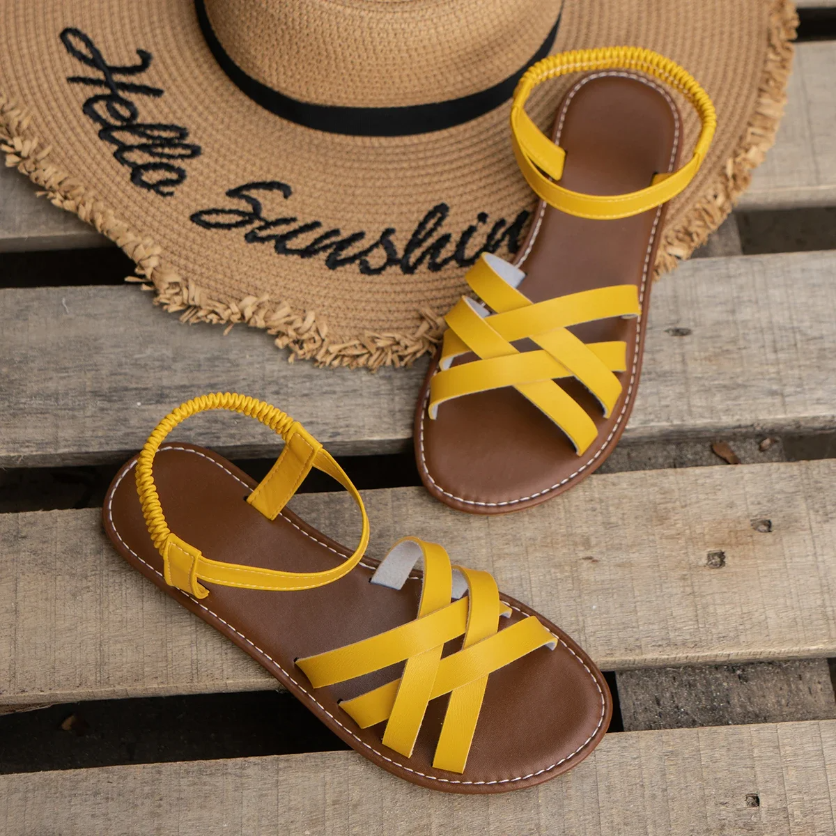 Laurel | Classic Cross Strap Sandal