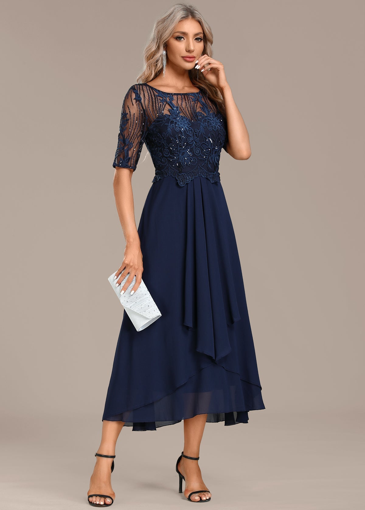 Gia | Elegant Lace Evening Dress