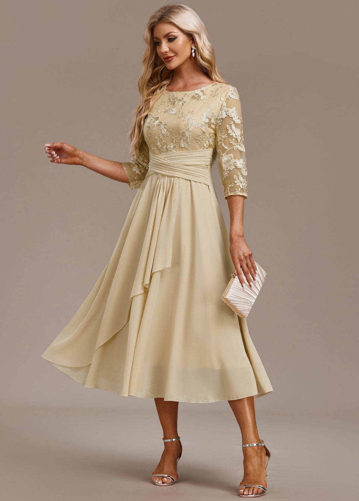 Haisley | Golden Elegance Dress