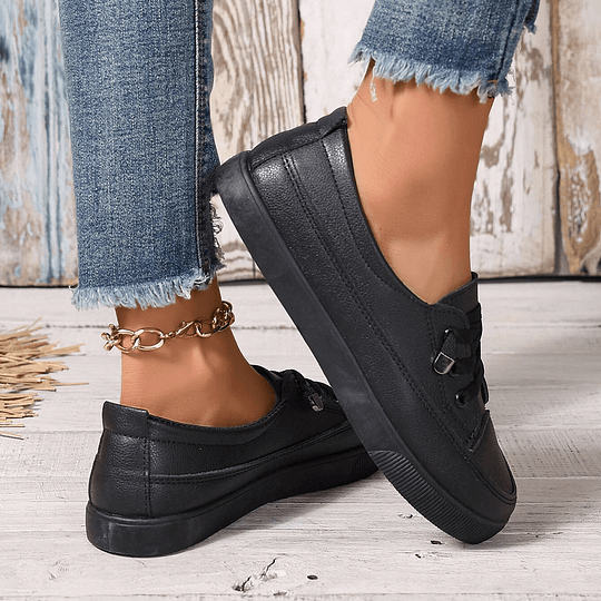Liora | Everyday Sneakers