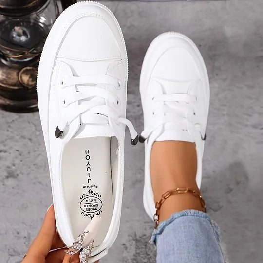 Liora | Everyday Sneakers