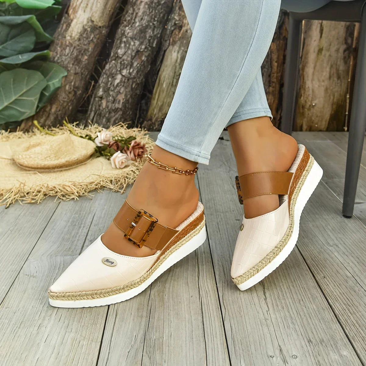 Natalie | Buckle Platform Mule