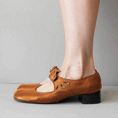 Savannah | Classic Buckle Heel