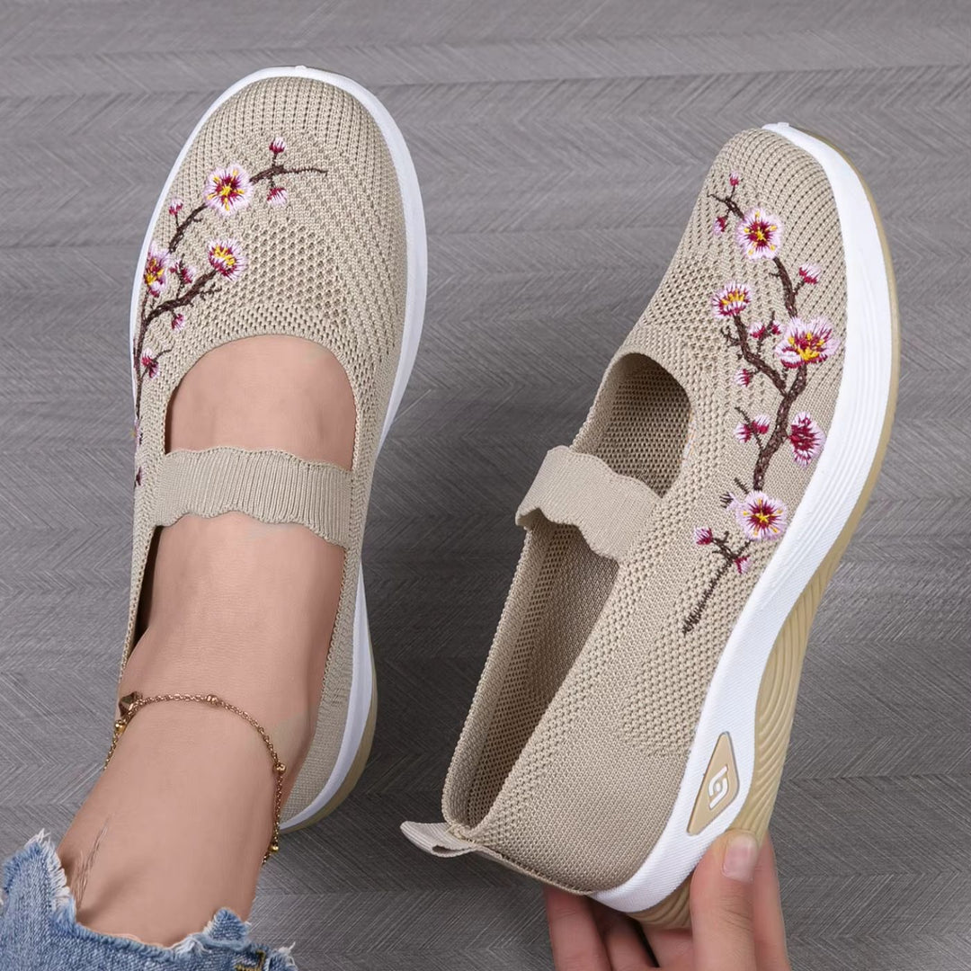 Paisley | Embroidered Comfort Sneaker