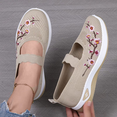 Paisley | Embroidered Comfort Sneaker