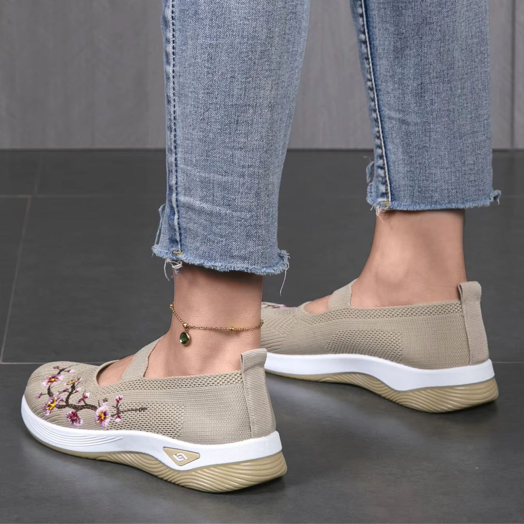Paisley | Embroidered Comfort Sneaker