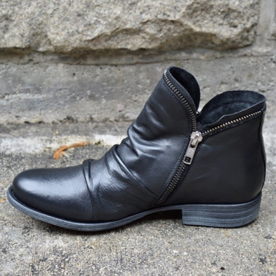 Agnete | Leather Ankle Boots