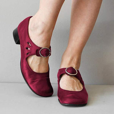 Savannah | Classic Buckle Heel