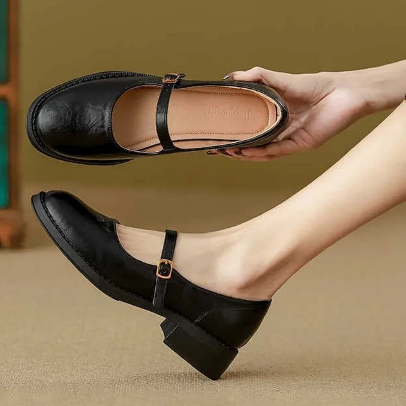 Erin | Classic Mary Jane Flats