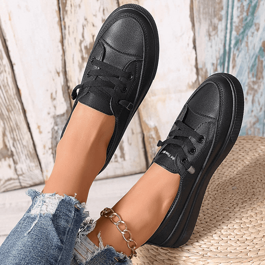 Liora | Everyday Sneakers