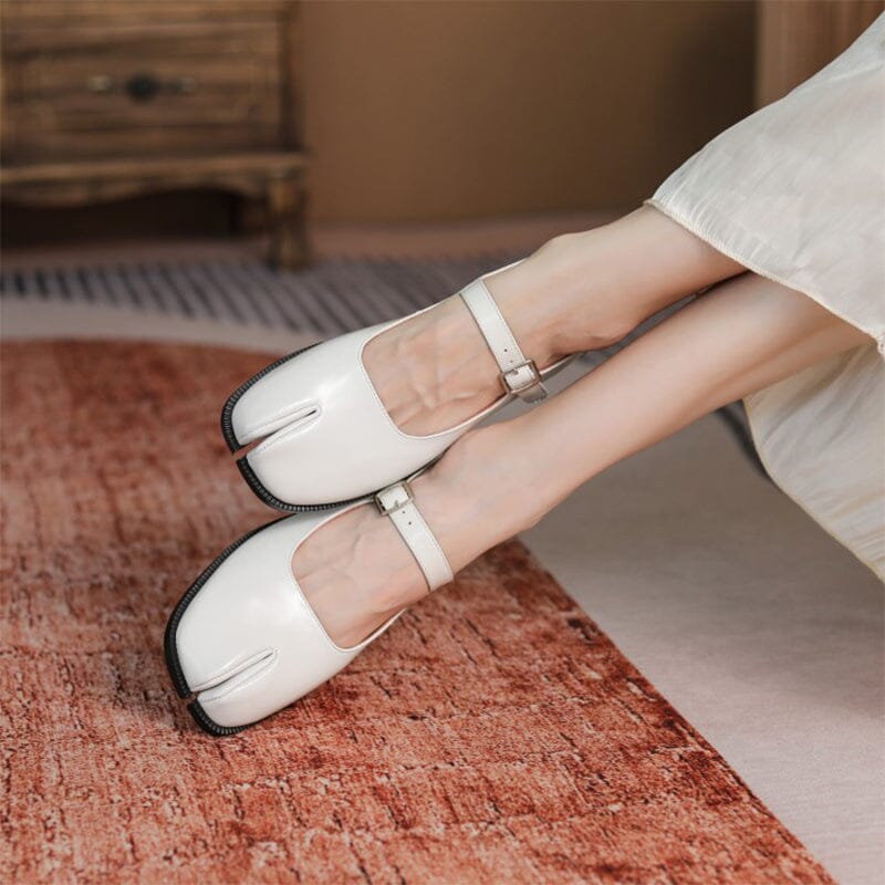 Ashleigh | Split-Toe Mary Jane Flats